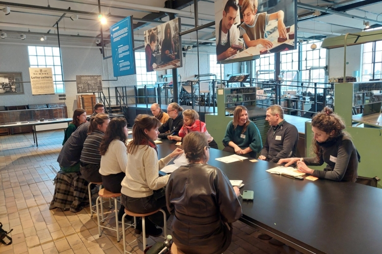 Foto van enkele deelnemers tijdens kick-off mondelinge geschiedenis